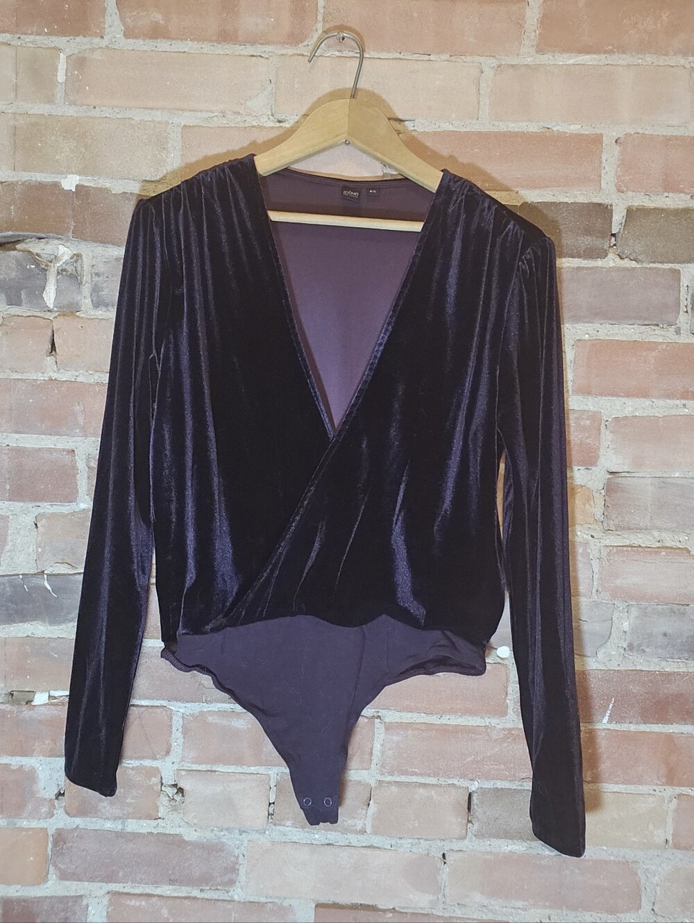 Icône by Simons —  Velvet Wrap Bodysuit — Women's Large